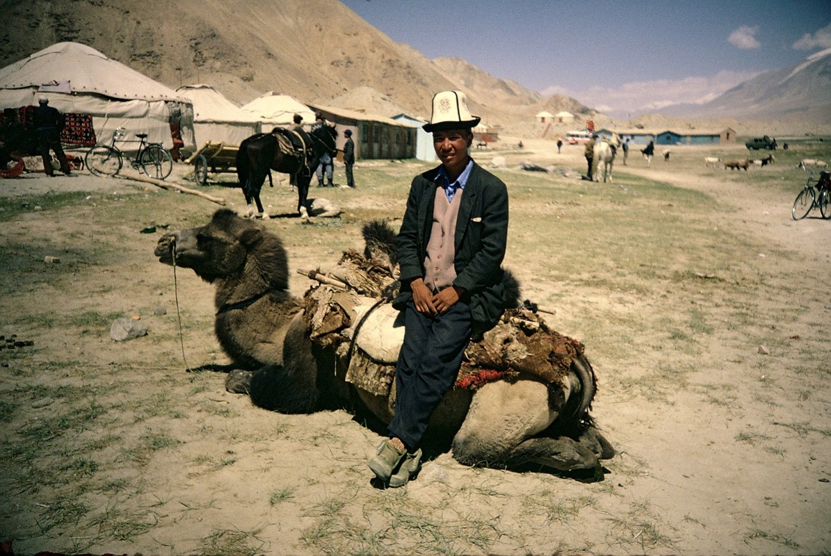 1994 - Chiny, Kirgizja XX wieku. Lądem z Indii