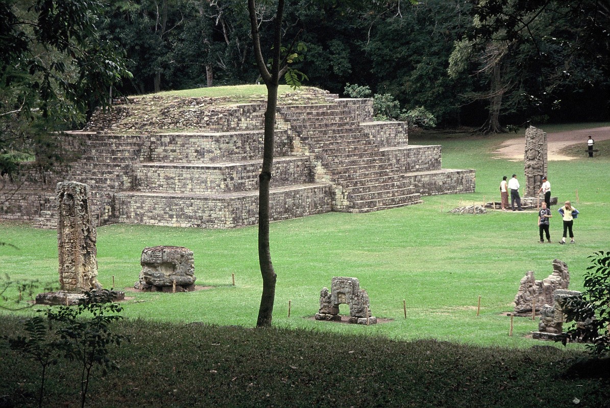 2003. Honduras