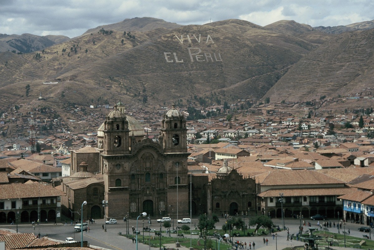 2001 - Peru